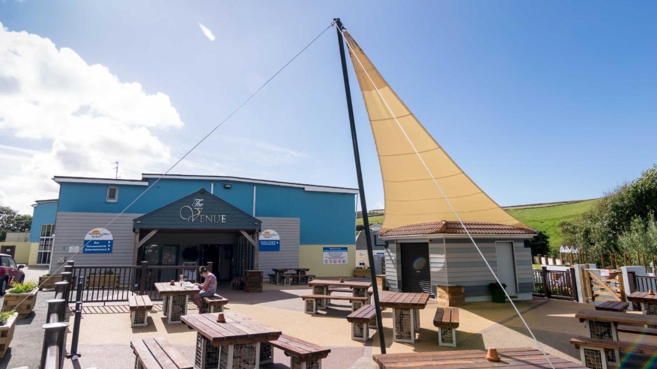 Newquay Bay Resort - Spacious - Sleeps 6 - Close To Porth Beach Exteriör bild