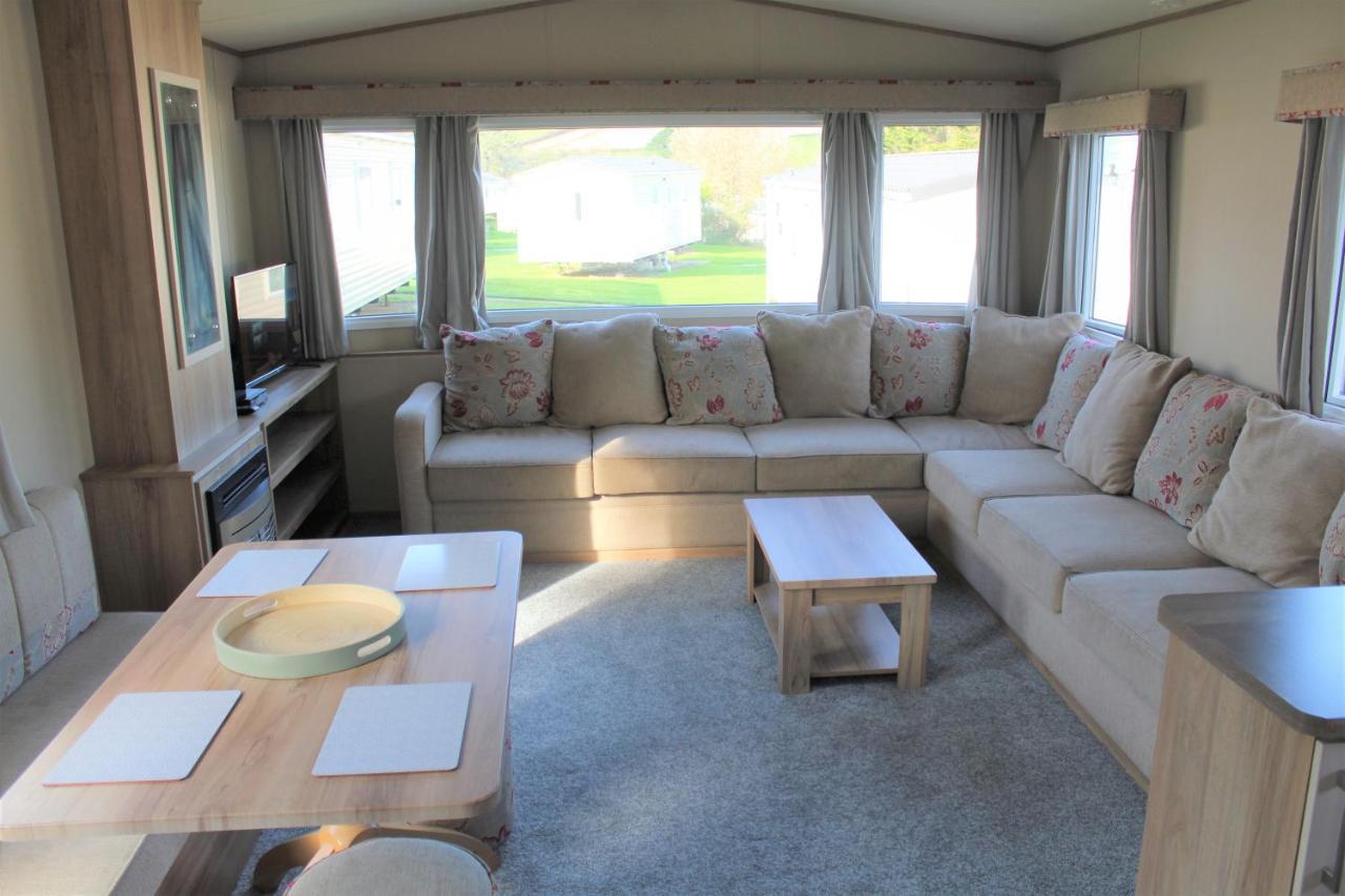 Newquay Bay Resort - Spacious - Sleeps 6 - Close To Porth Beach Exteriör bild