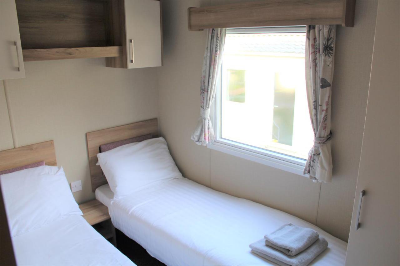 Newquay Bay Resort - Spacious - Sleeps 6 - Close To Porth Beach Exteriör bild