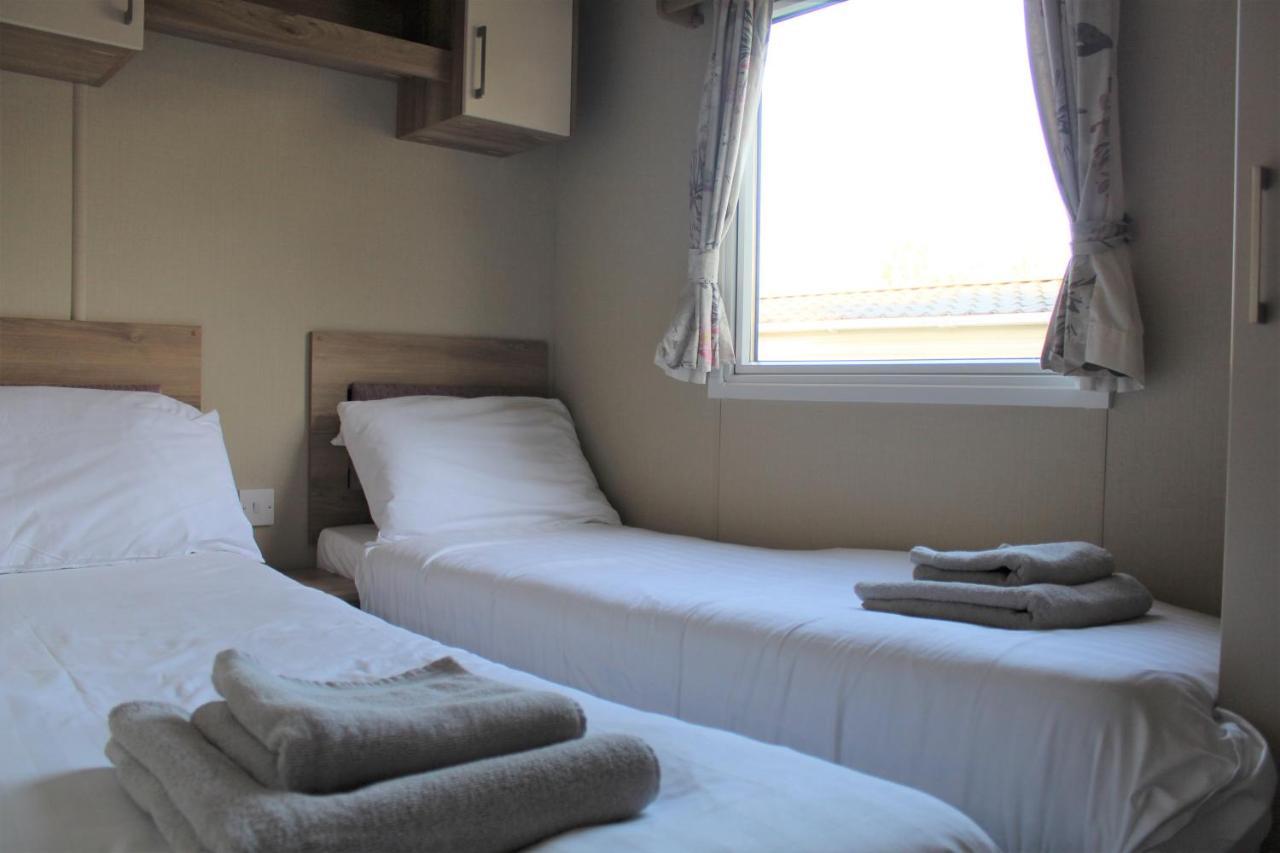 Newquay Bay Resort - Spacious - Sleeps 6 - Close To Porth Beach Exteriör bild